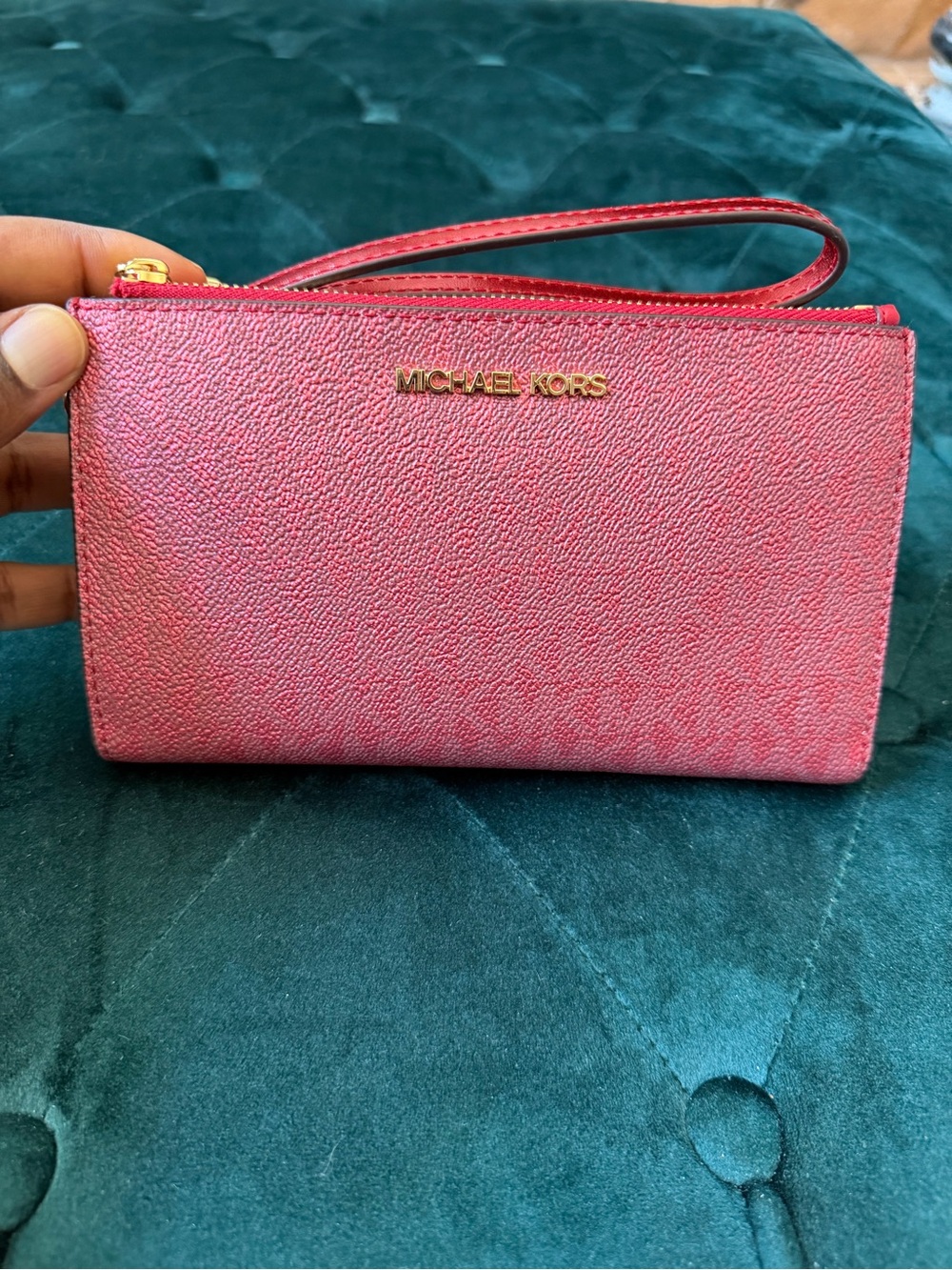 Michael Kors Jet Set Large Signature Metallic Wristlet